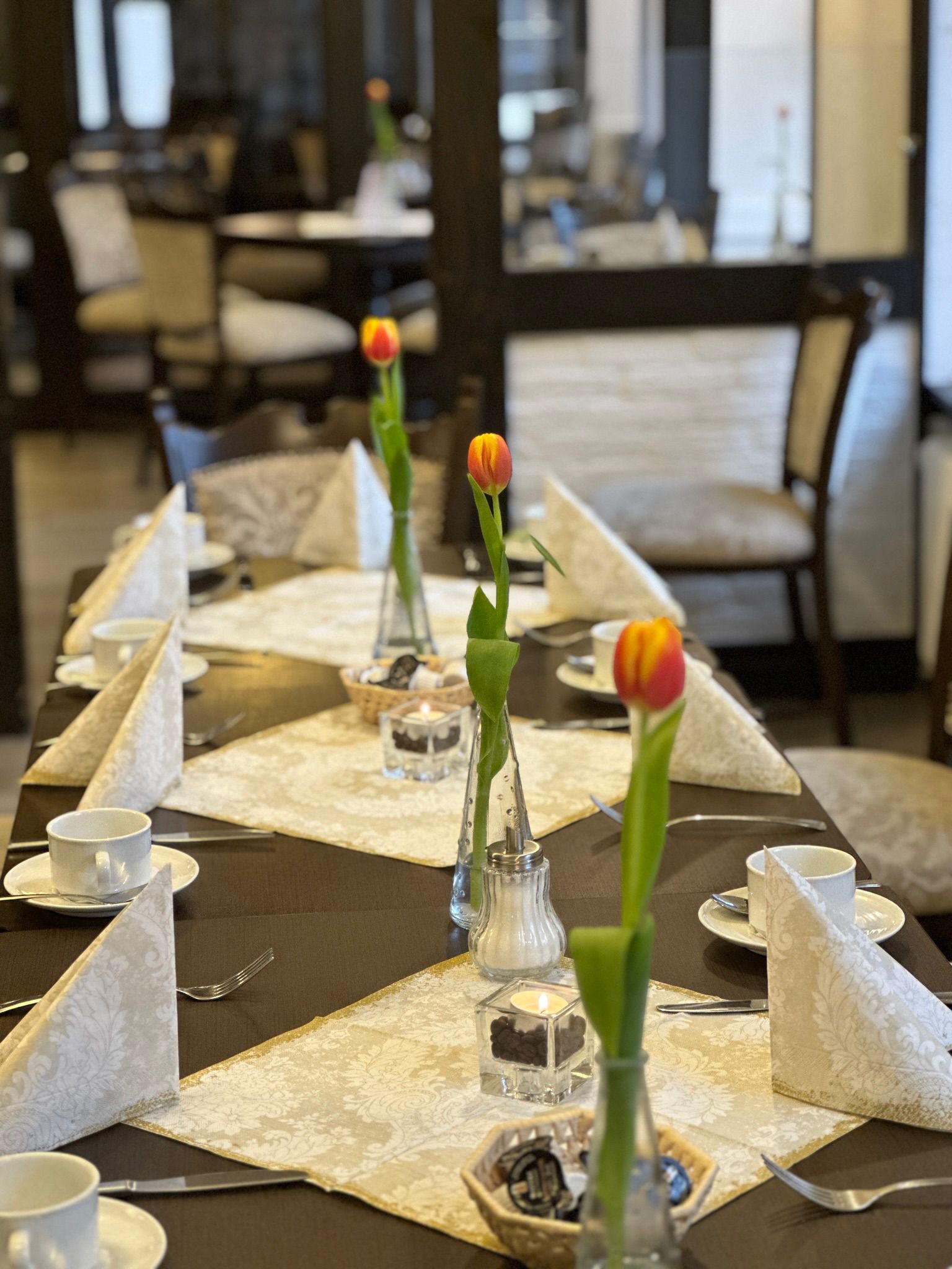 Gedeckte Tafel im Cafe Weber