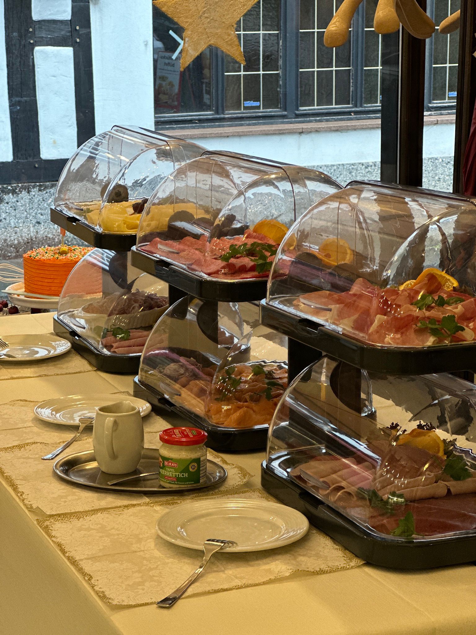 Frühstücksbuffet im Cafe Weber